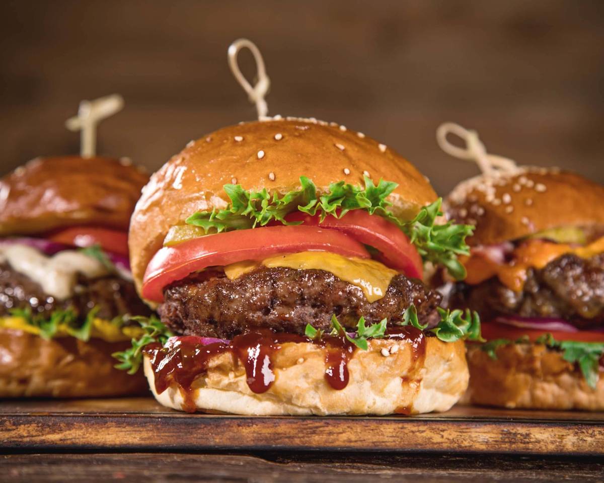 Resturaunts open late near me