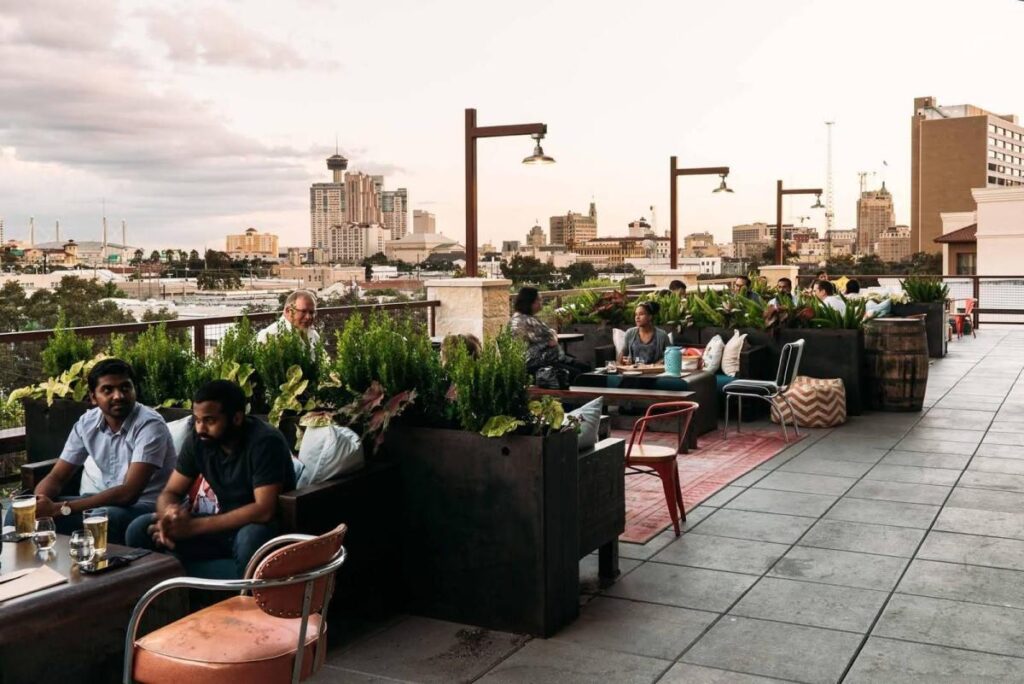 Paramour at the phipps