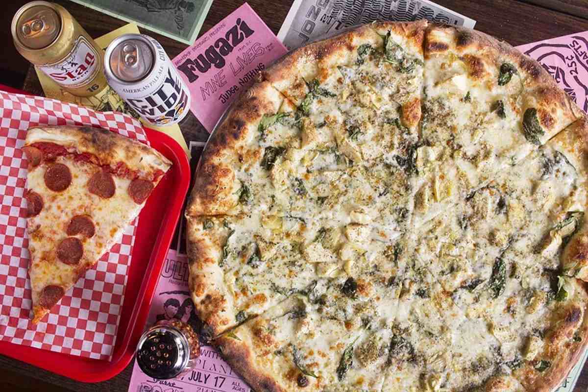 Pizza louis style st cut wedges comfy cuisine provolone friends recipes family Pizza louis style st cut wedges comfy cuisine provolone friends recipes family