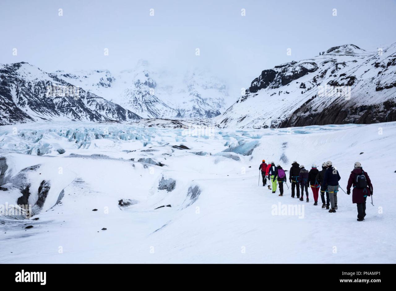 Svínafellsjökull Glacier – A Journey Beyond the Wall - Iceland Travel Guide